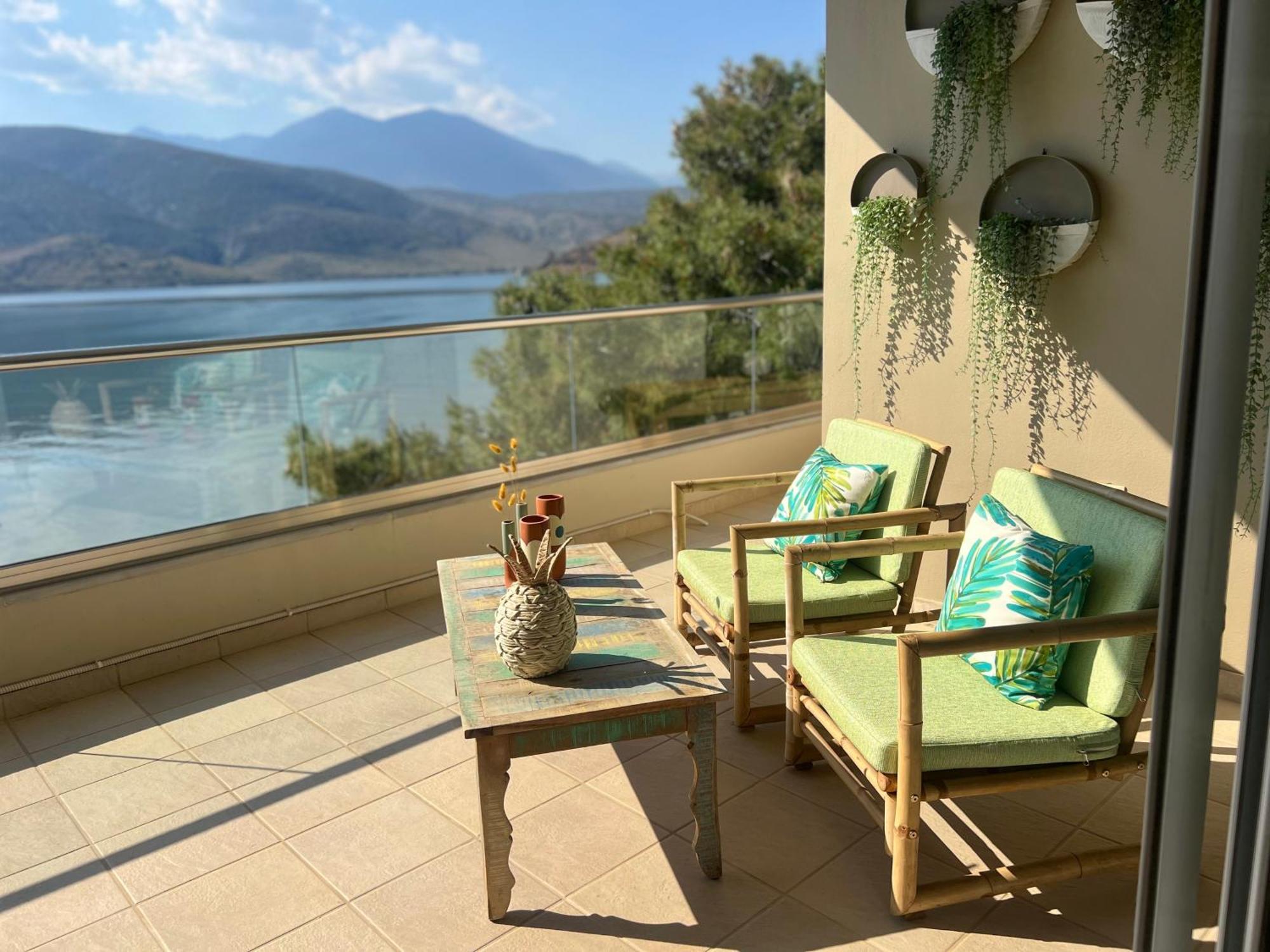 Beach House In Itea-Delphi Exteriör bild